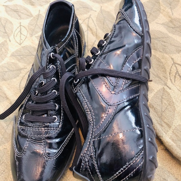 Geox Shoes - GEOX RESPIRA BLACK PATENT LEATHER SNEAKERS SZ 9